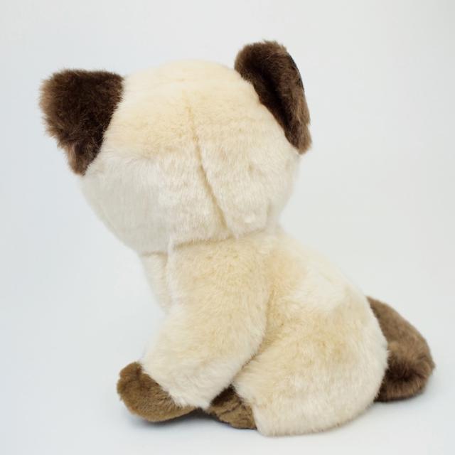 ぬいぐるみ ネコ