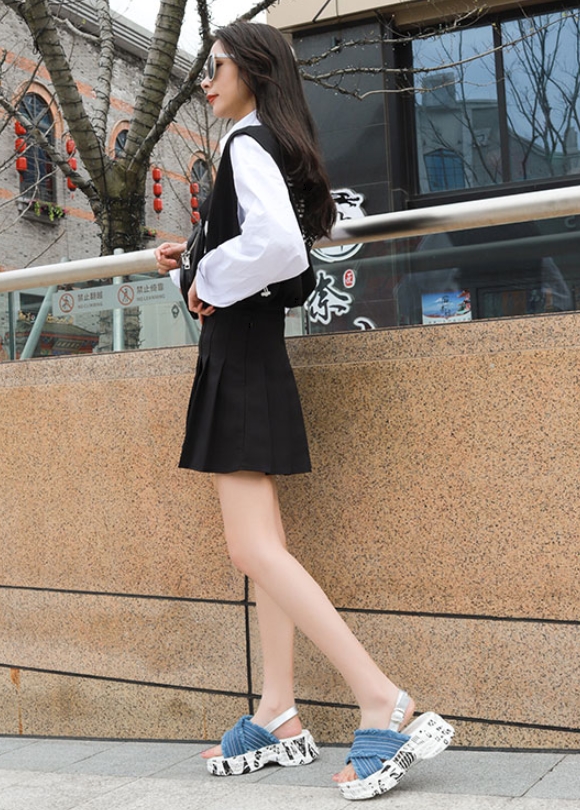 厚底 サンダル シューズ 白 レディース 22.5cm 23.0cm 23.5cm 24.0cm 24.5cm 歩きやすい ロゴ デニム 春 夏 秋 きれいめ シンプル カジュアル おしゃれ かっこいい スポーティー ボーイッシュ 合わせやすい 脚長 休日 リゾート パーティー イベント OL 学生 大学生 通勤 通学