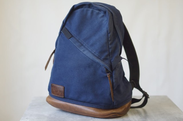 格安在庫 ○アルタデナワークス Altadena Works デイパック バックパック リュック ホーウィン社 801 Day pack -Navy Acorn- 初期モデル そ 中古の通販はau PAY マーケット - ブランディング|商品ロットナンバー: 超特価通販
