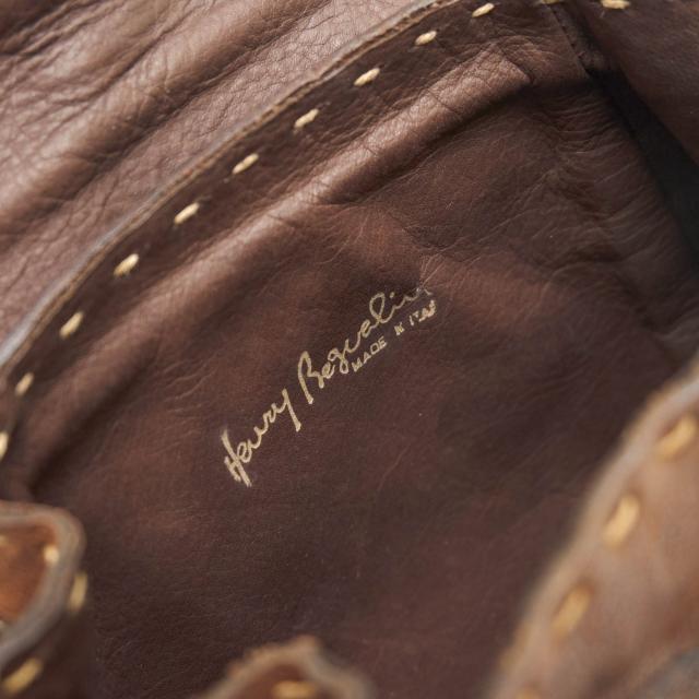 ○エンリーベグリン HENRY BEGUELIN ベジタブルタンニン鞣し牛革