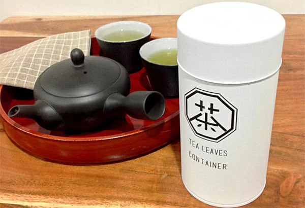 茶筒 63 ロクサン 茶筒 200ml ブリキ （ お茶容器 茶葉容器 保存容器 ）の通販はau PAY マーケット -  お弁当グッズのカラフルBOX｜商品ロットナンバー：356505822