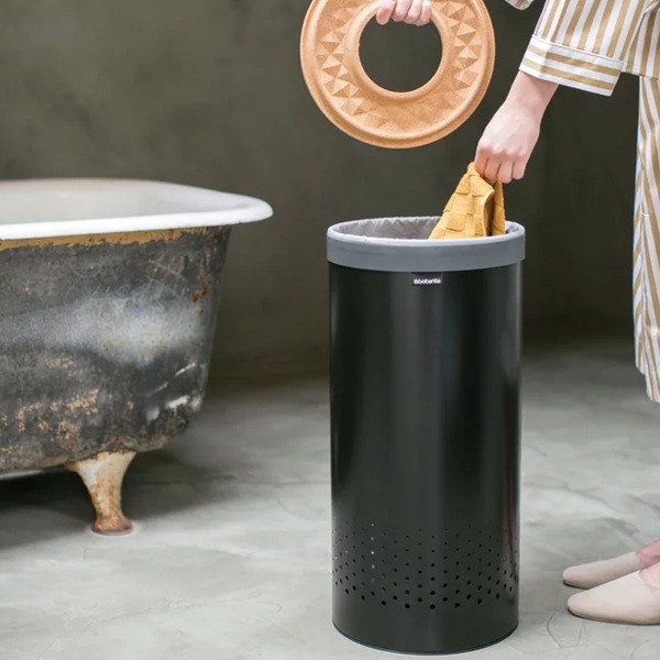 brabantia ランドリービン 35L （ ランドリーバスケット スリム 洗濯かご ランドリーボックス 洗濯 洗濯物 洗濯物入れ ふた コルク  ンド｜au PAY マーケット