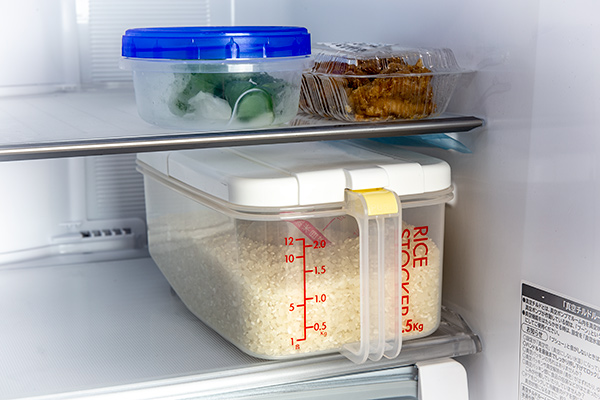 30キロのお米が12袋位入る大型冷蔵庫