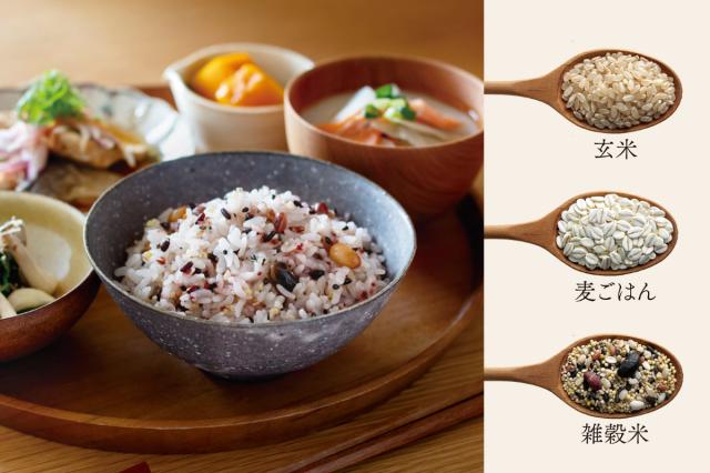 象印 マイコン炊飯器 3合炊き 極め炊き 小容量 （ ZOJIRUSHI 象印マホービン 3合 ジャー 保温 厚釜 2.5mm 高火力 豪熱沸とう ごはん 白米 麦ごはん 雑穀米 無洗米 しゃもじ付き 調理家電 キッチン家電 ）