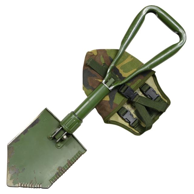 イギリス軍放出品3つ折りスコップ収納カバー付きDPM迷彩