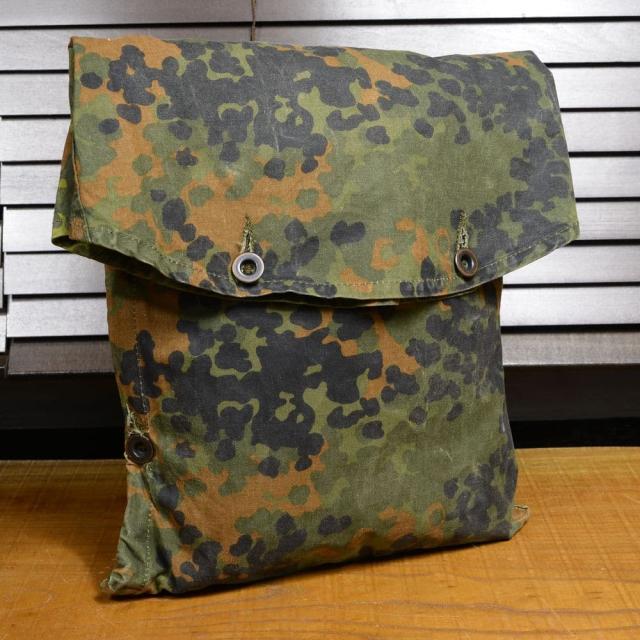 ドイツ軍放出品テントシート収納バッグFlecktarnフレクター迷彩軍幕収納袋