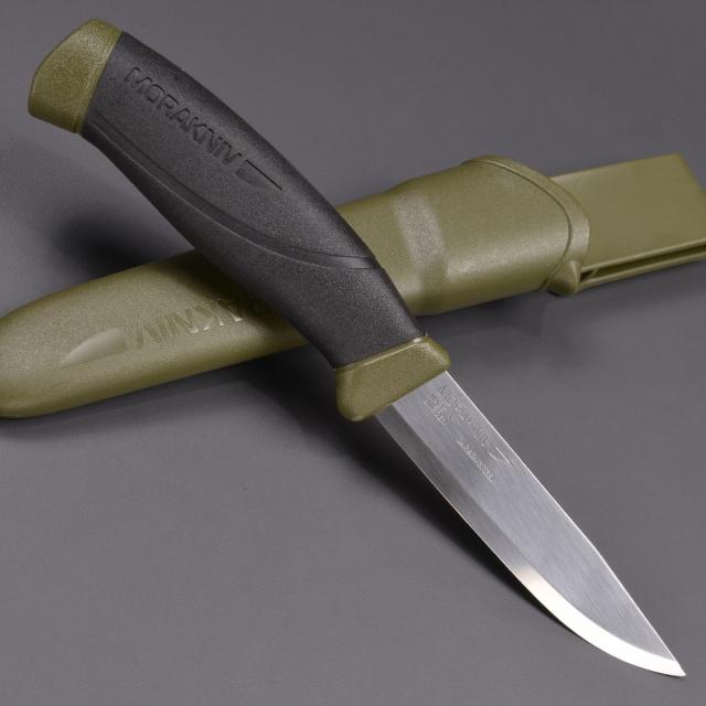 MORAKNIVアウトドアナイフCompanionコンパニオンカーボンスチール