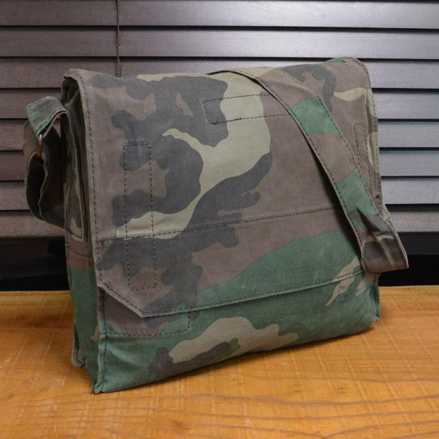 クロアチア軍放出品ショルダーバッグコットン製ウッドランドカモ