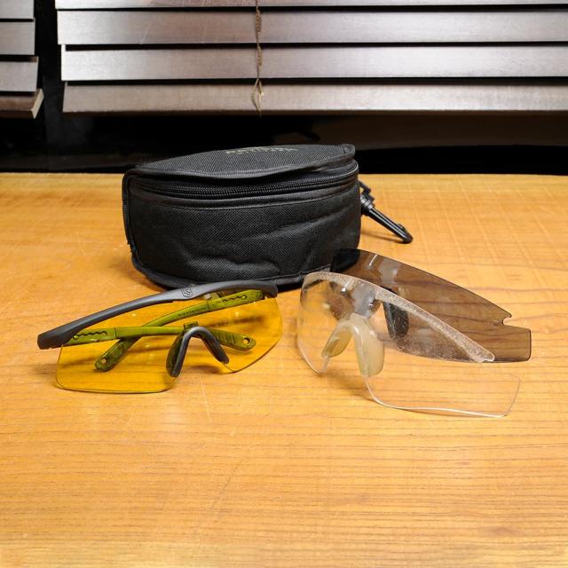 米軍放出品REVISIONシューティンググラスZ87テンプル5段階伸縮防弾グラス