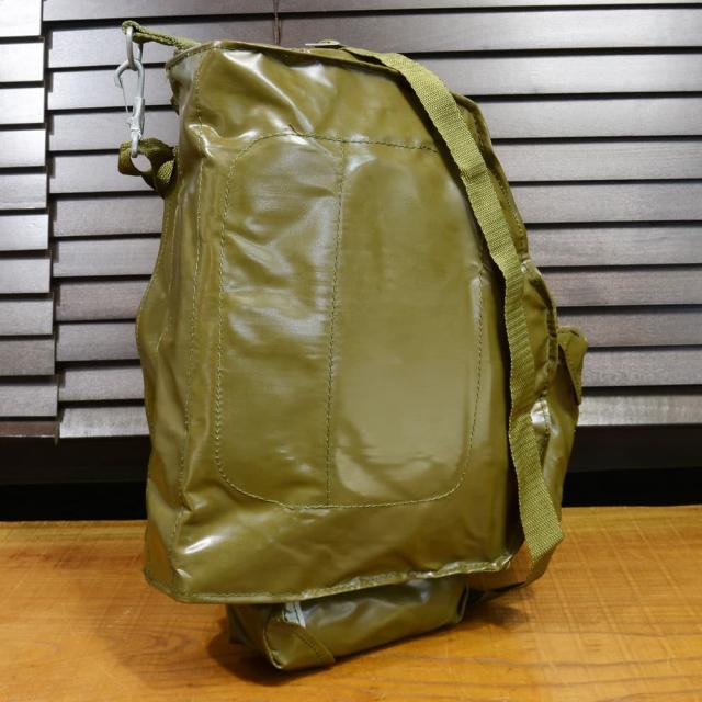 ポーランド軍放出品ガスマスクバッグMP-4ガスマスク用PVC製