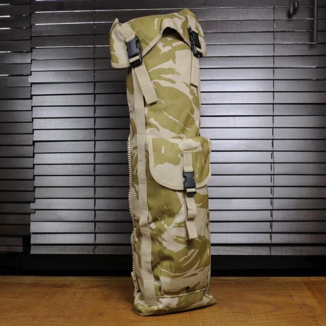 イギリス軍放出品PLCE拡張ポーチ軍用無線パーツ収納ラジオアンテナ用デザートDPM迷彩