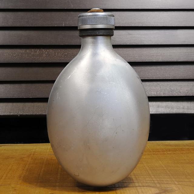 スウェーデン軍放出品水筒アルミ製キャンティーン