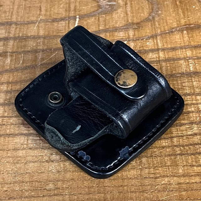 イギリス警察放出品ハンドカフホルダーPWL製継ぎ手固定角度調節可能レザー製