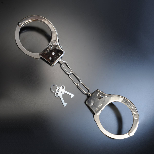 おもちゃ手錠チェーン鍵付き刻印有