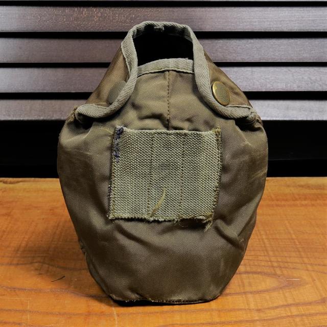 オーストリア軍放出品ボトルポーチ1QT