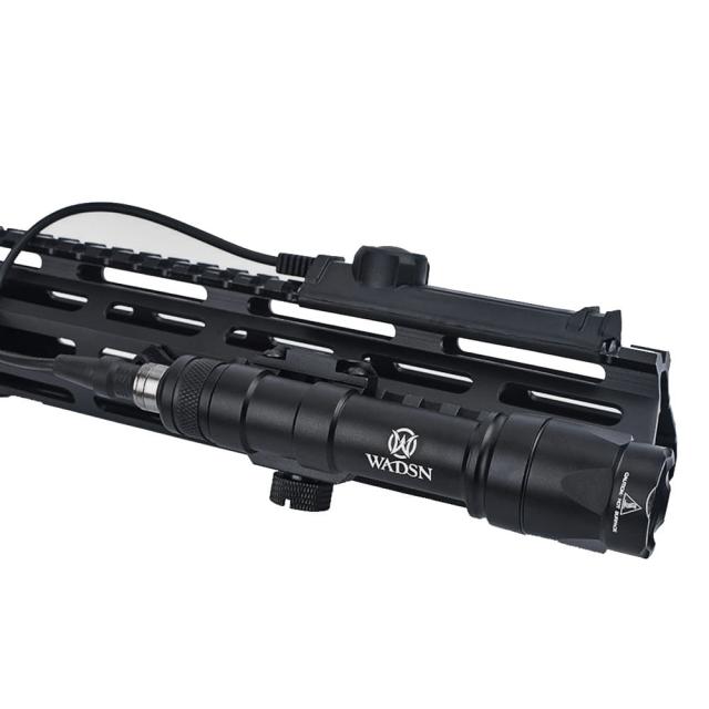 WADSNウエポンライトM600Cデュアルリモートスイッチ付きWD04007