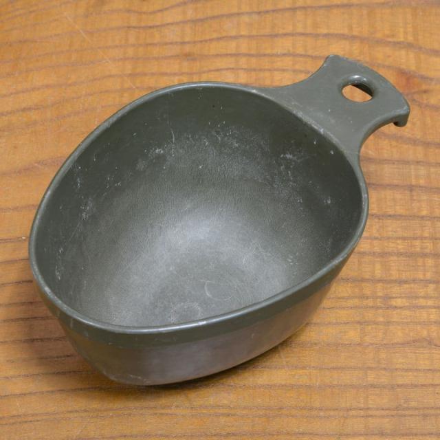 スウェーデン軍放出品カッププラスチックOD