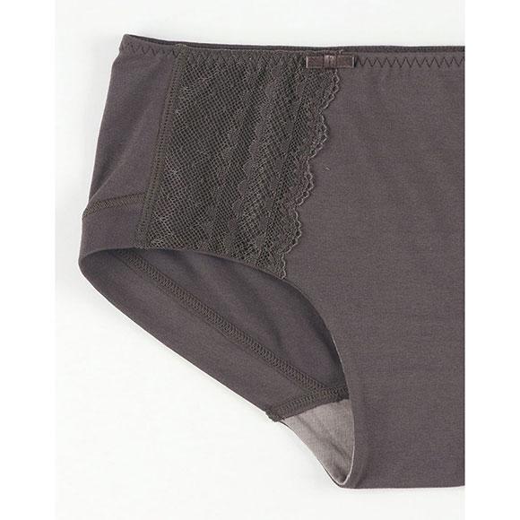 ウンナナクール