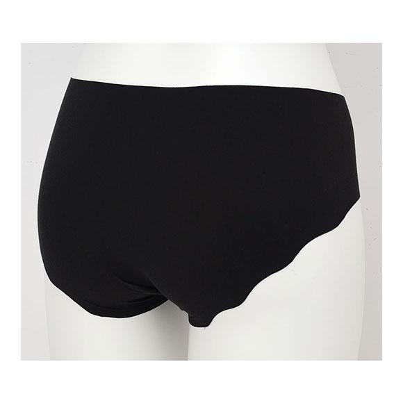 ウンナナクール