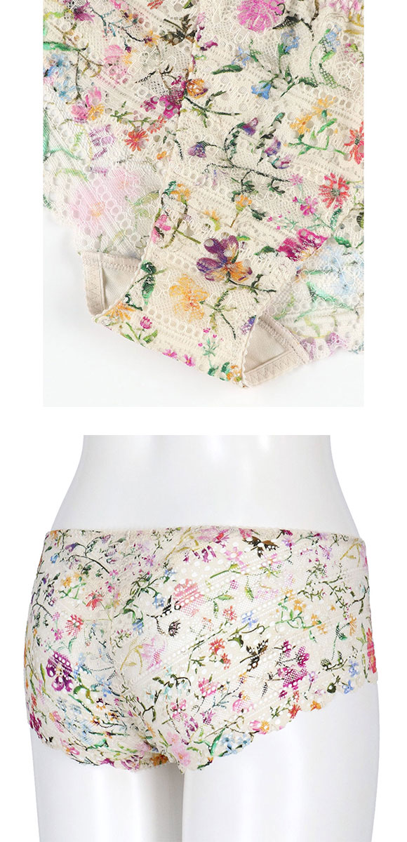 ウンナナクール