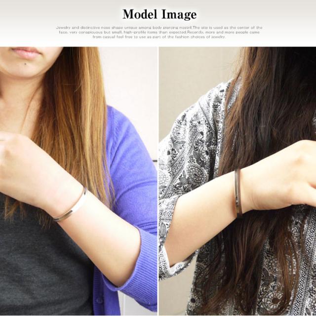 バングル装着画像