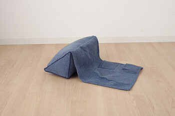 背もたれ クッション 約20×20×40cm 三角 ポケット ソファ ソファー 収納 フロアクッション 枕 ステイル 三角収納 送料無料-9