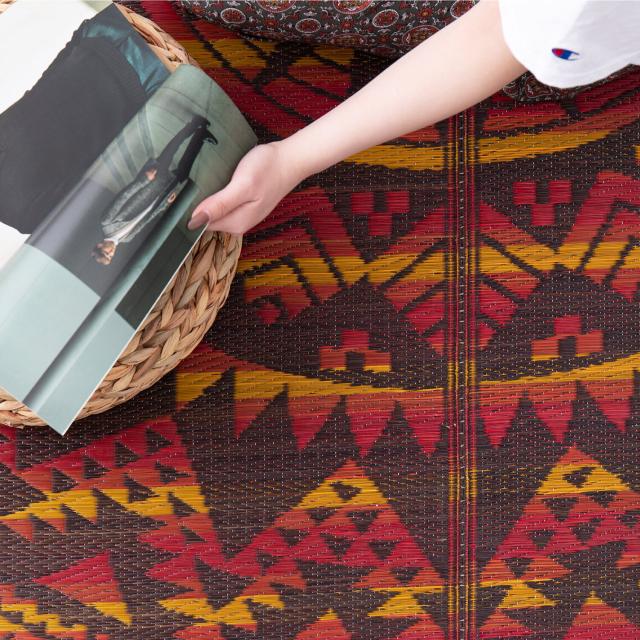 ラグ 話題 アステカ柄 い草センターラグ 裏貼有 アステカ ブラウン 直径約180cm 送料無料-3