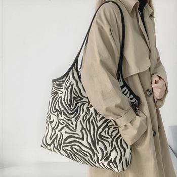 トートバッグ キャンバス ゼブラ柄 送料無料 即日発送-8