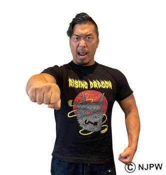 大きいサイズ 新日本プロレス 鷹木信悟 RISING DRAGON 半袖Tシャツ 3L 4L 5L 6L 8L ラッピング可 送料無料 即日発送-1