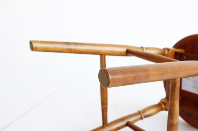 脚のデザインがポイントのロースツール hommage Low Stool 送料無料 即日発送-3