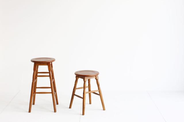 脚のデザインがポイントのロースツール hommage Low Stool 送料無料 即日発送-8