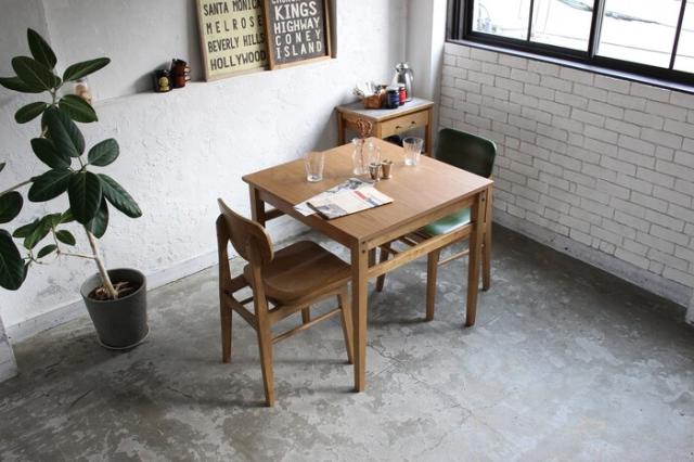 コンパクトなダイニングテーブル Rasic Dining Table 750 送料無料 即日発送-1