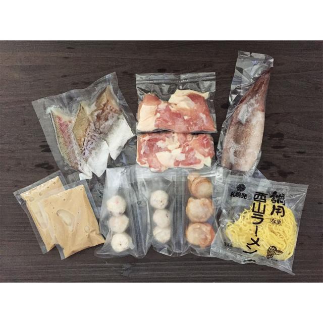 北海道 鶏白湯鍋 B鶏もも肉200g いか 帆立 助宗鱈 つみれ 生ラーメン たれ ギフト対応可 送料無料-2