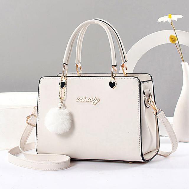 ショルダーバッグ ファーチャーム付き通勤 送料無料 即日発送-7