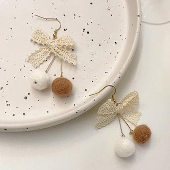 リボンピアス レディース ポンポンピアス 送料無料 即日発送-1