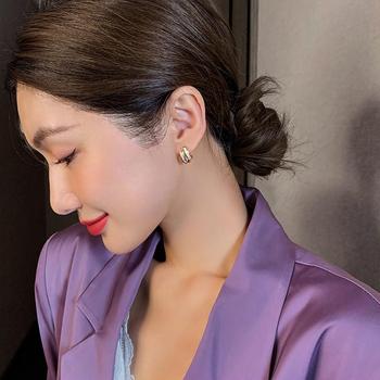 C型 スタッドピアス 上品 小ぶりピアス 送料無料 即日発送-4