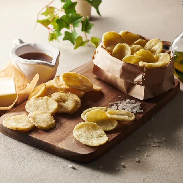 カルビー くつろぎポテト メープルバター味 12個セット 送料無料-1