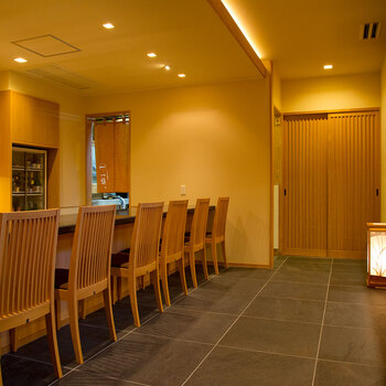 うなぎ割烹 一愼 蒲焼と一愼ひつまぶしセット 蒲焼カット55g×3袋、鰻きざみ45g×3、吸い地120g×3、山椒×3 等 送料無料-2