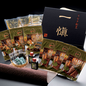 うなぎ割烹 一愼 蒲焼と一愼ひつまぶしセット 蒲焼カット55g×3袋、鰻きざみ45g×3、吸い地120g×3、山椒×3 等 送料無料-3