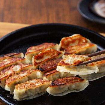 一風堂 ＆ 博多八助 監修 ひとくち餃子セット 2種計8袋 送料無料-2