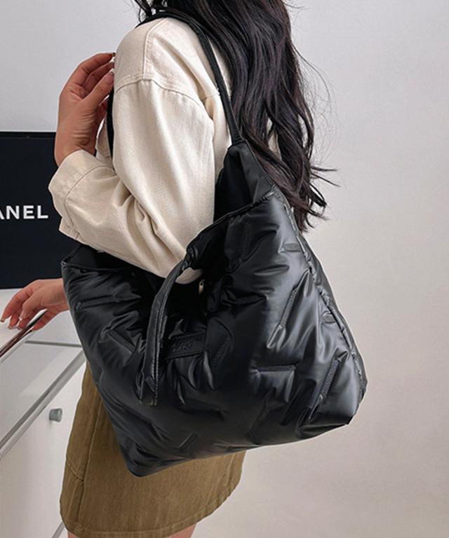 中綿入りナイロントートバッグ大容量鞄軽量 送料無料 即日発送-4