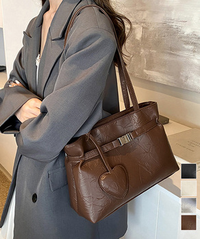 トートバッグ ハートチャーム付き肩掛け鞄 送料無料 即日発送-0