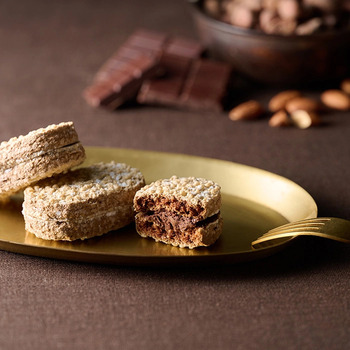 リーガロイヤルホテル アーモンドショコラサンド ４個入 ラッピング可 送料無料-4