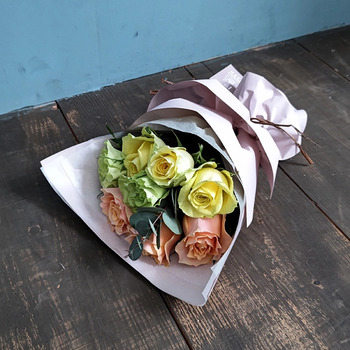 ホシファーム フリルパッション８本＆ホシフルーツ煌めき果実のカップケーキ３個入 メッセージカード付 ラッピング済 送料無料-4