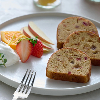 フリルニュアンスレッド８本＆７種のフルーツのパウンドケーキ ４個入 メッセージカード付 ラッピング済 送料無料-4