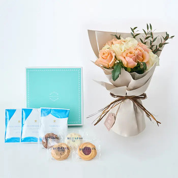 フリル１２本ホワイトオレンジ＆４種の焼き菓子とＲＣＤＣ コーヒーセット７個入 メッセージカード付 ラッピング済 送料無料-1