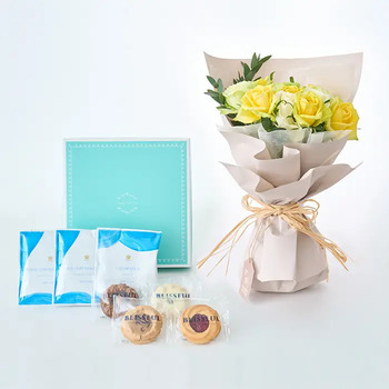 フリル１２本白黄緑＆４種の焼き菓子とＲＣＤＣ ドリップコーヒーセット７個入 メッセージカード付 ラッピング済 送料無料-1