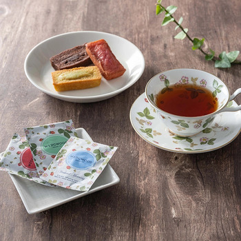 ホシファーム フリルブーケ ホワイトオレンジ ８本＆フィナンシェ ティー７個入 メッセージカード付 ラッピング済 送料無料-1