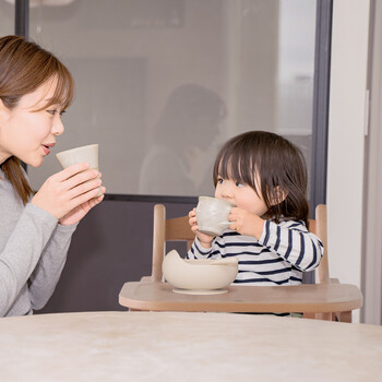 おりたためるベビーチェア ライトブラウン 送料無料-5