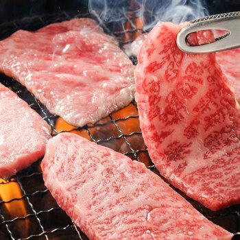 岩手 前沢牛オガタ 小形牧場牛 肩焼肉用400g 牛肉 送料無料-2